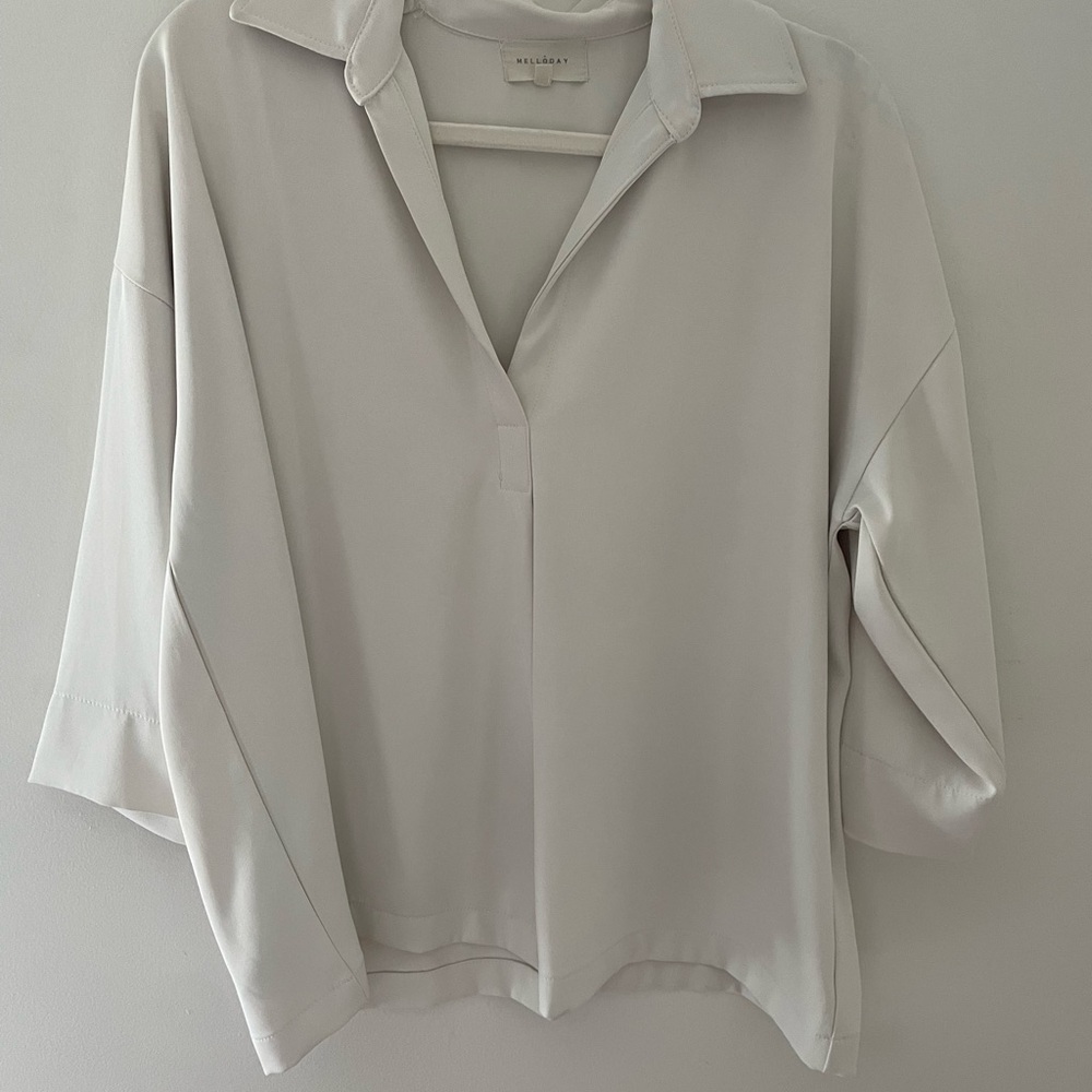 MELLODAY Classic Cream Button Down Shirt